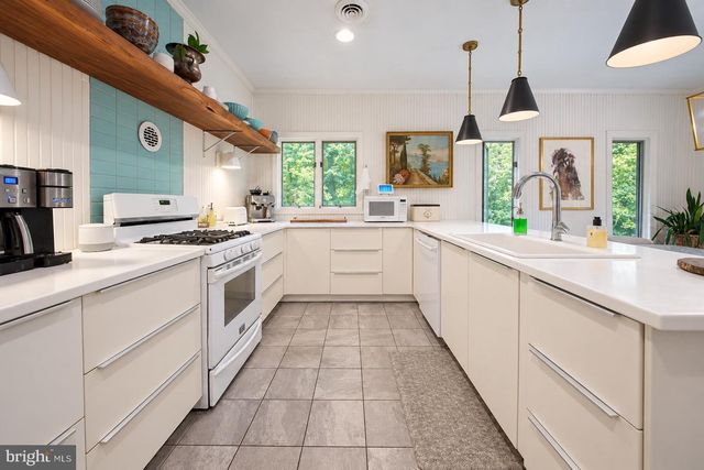 401 E CHERRY ST, Wenonah, NJ 08090