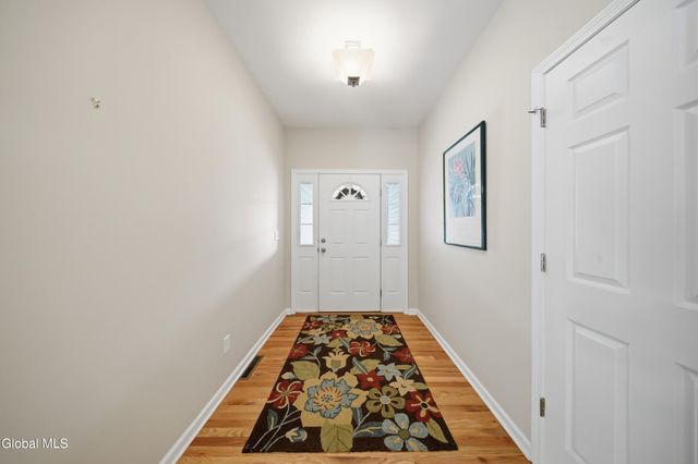 24 Morocco Lane, Colonie, NY 12304