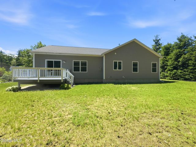 24 Morocco Lane, Colonie, NY 12304