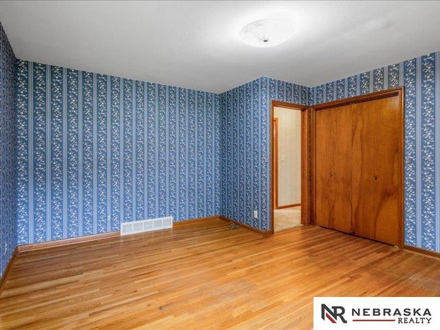 1006 Palamino Road, Omaha, NE 68154