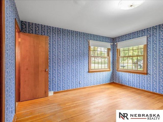1006 Palamino Road, Omaha, NE 68154