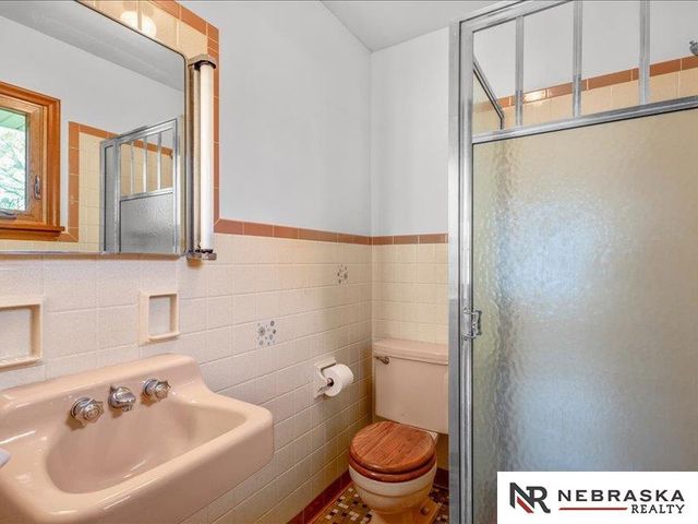 1006 Palamino Road, Omaha, NE 68154