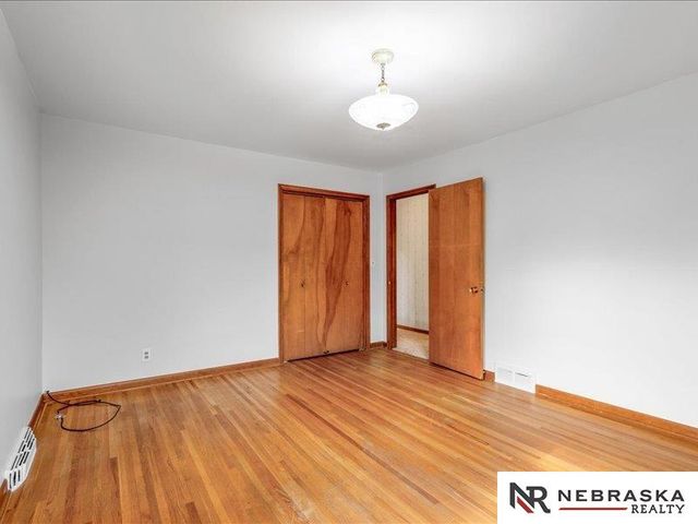 1006 Palamino Road, Omaha, NE 68154