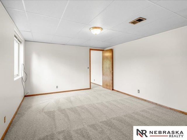 1006 Palamino Road, Omaha, NE 68154