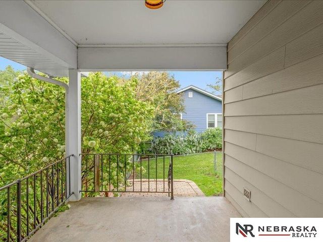 1006 Palamino Road, Omaha, NE 68154