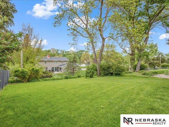 1006 Palamino Road, Omaha, NE 68154
