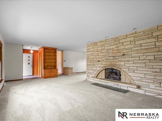 1006 Palamino Road, Omaha, NE 68154