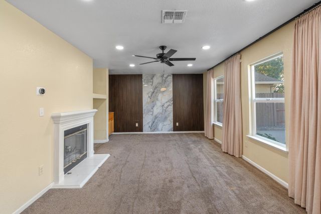 18 Jones Ranch Ct, Sacramento, CA 95838