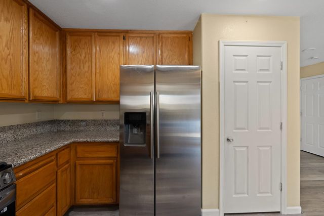 18 Jones Ranch Ct, Sacramento, CA 95838