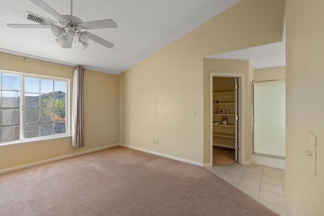 18 Jones Ranch Ct, Sacramento, CA 95838