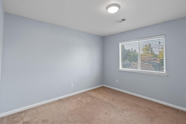 18 Jones Ranch Ct, Sacramento, CA 95838
