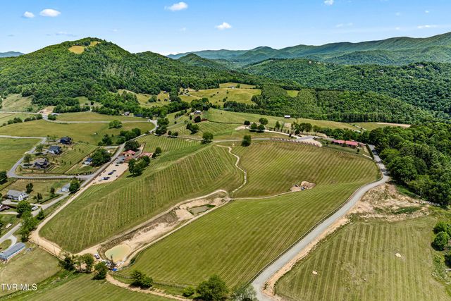 1877 Dry Hill Road, Butler, TN 37640