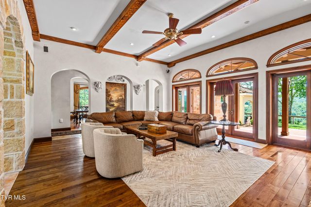 1877 Dry Hill Road, Butler, TN 37640