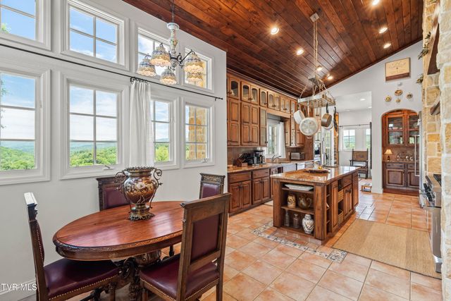 1877 Dry Hill Road, Butler, TN 37640