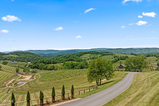 1877 Dry Hill Road, Butler, TN 37640