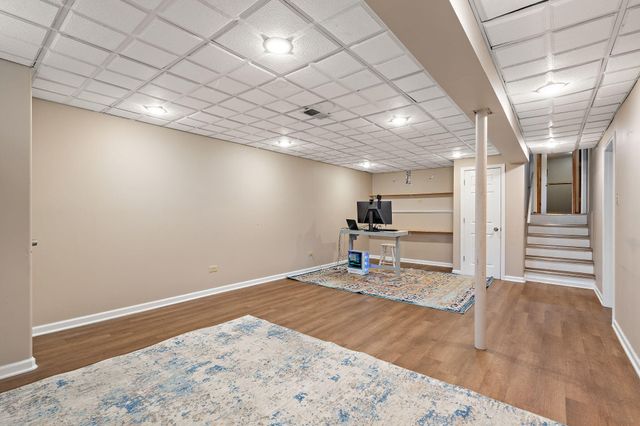 8987 Calhoun Place, Crown Point, IN 46307