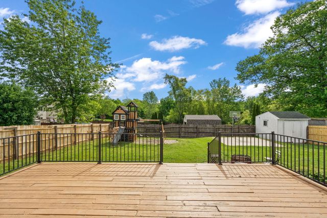 8987 Calhoun Place, Crown Point, IN 46307