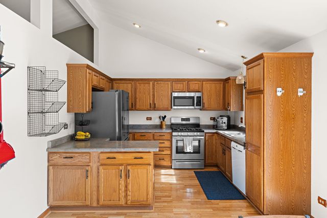 8987 Calhoun Place, Crown Point, IN 46307