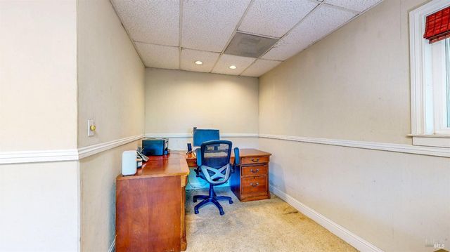 2142 Laguna Rd, Santa Rosa, CA 95401