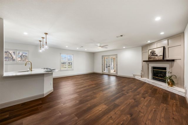 109 Vandeventer DR, Burnet, TX 78611