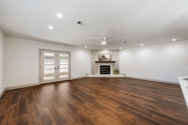 109 Vandeventer DR, Burnet, TX 78611