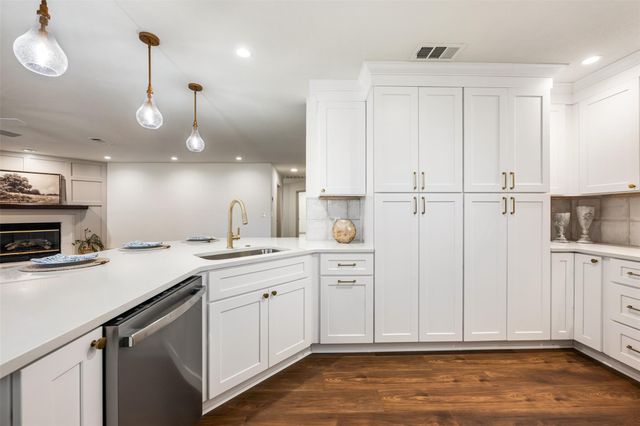 109 Vandeventer DR, Burnet, TX 78611