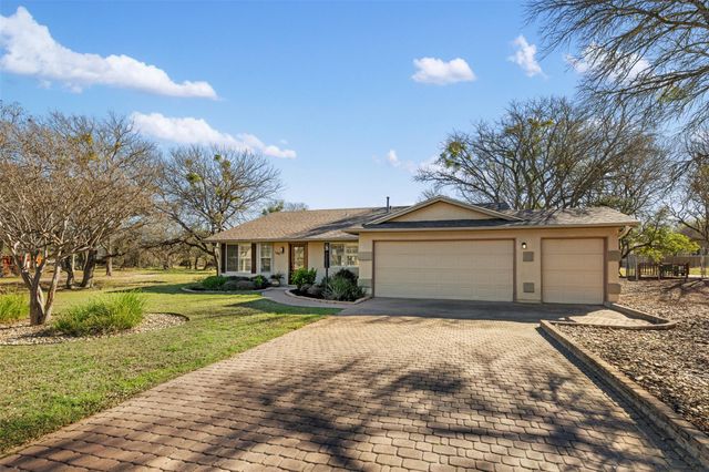 109 Vandeventer DR, Burnet, TX 78611