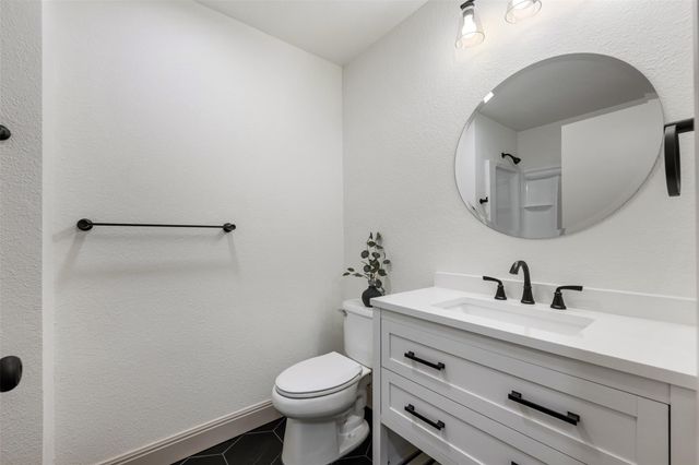 109 Vandeventer DR, Burnet, TX 78611