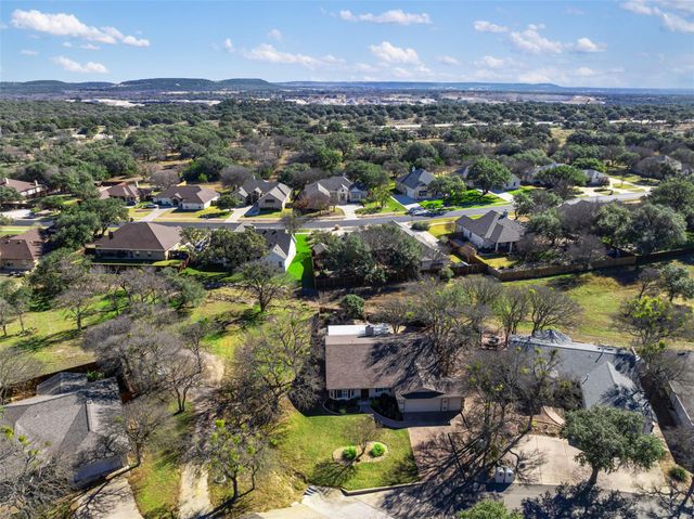 109 Vandeventer DR, Burnet, TX 78611