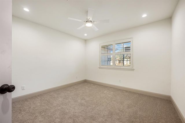 109 Vandeventer DR, Burnet, TX 78611