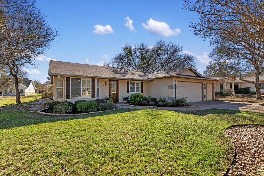 109 Vandeventer DR, Burnet, TX 78611
