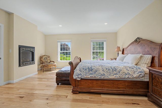 21 Grazing Field Lane, Dennis, MA 02638