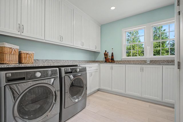 21 Grazing Field Lane, Dennis, MA 02638