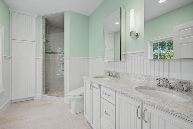 21 Grazing Field Lane, Dennis, MA 02638