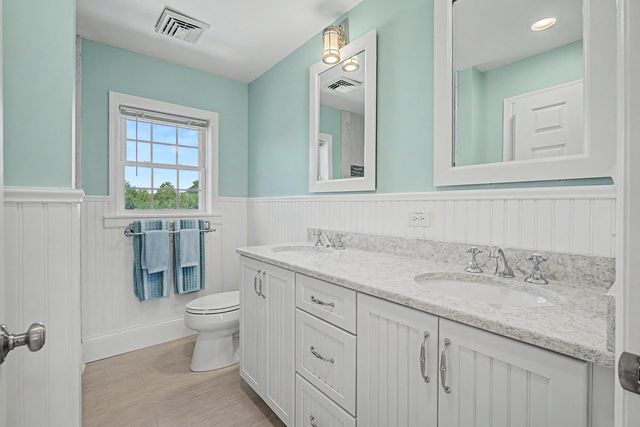 21 Grazing Field Lane, Dennis, MA 02638