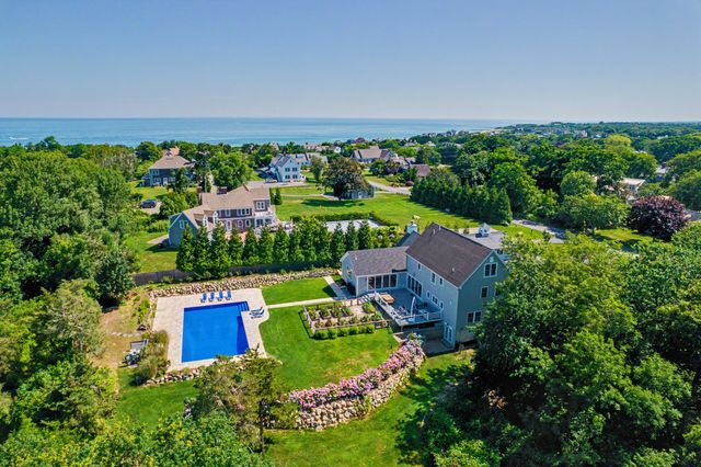 21 Grazing Field Lane, Dennis, MA 02638