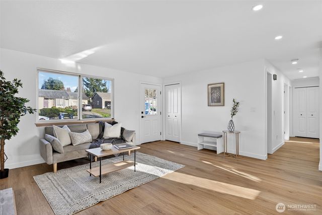 6628 66th Drive NE, Marysville, WA 98270