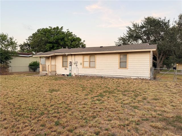 4721 Dody St, Corpus Christi, TX 78411