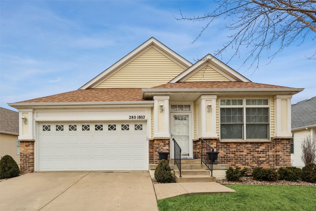 280 S 79th Street 1802, West Des Moines, IA 50266