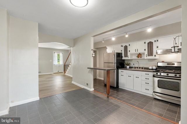 8324 RIDGELY OAK RD, Parkville, MD 21234