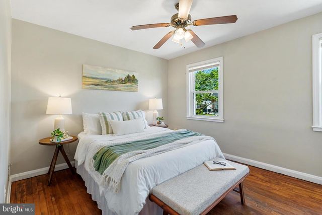 8324 RIDGELY OAK RD, Parkville, MD 21234