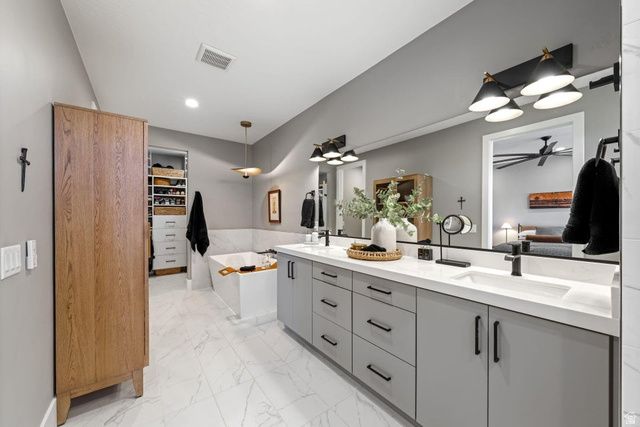 2736 WHIRLAWAY TRL, Santa Clara, UT 84765
