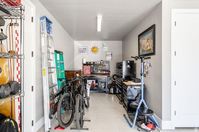 2736 WHIRLAWAY TRL, Santa Clara, UT 84765