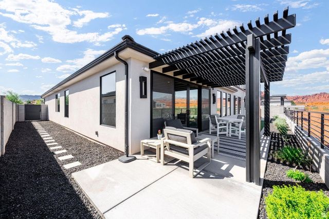 2736 WHIRLAWAY TRL, Santa Clara, UT 84765
