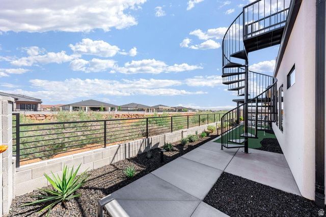 2736 WHIRLAWAY TRL, Santa Clara, UT 84765