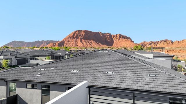 2736 WHIRLAWAY TRL, Santa Clara, UT 84765