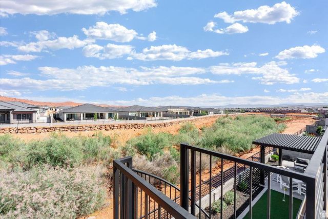 2736 WHIRLAWAY TRL, Santa Clara, UT 84765