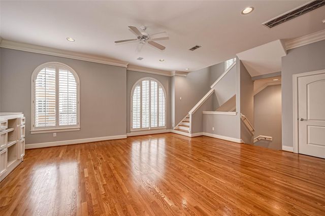 6413 Westcott Street, Houston, TX 77007