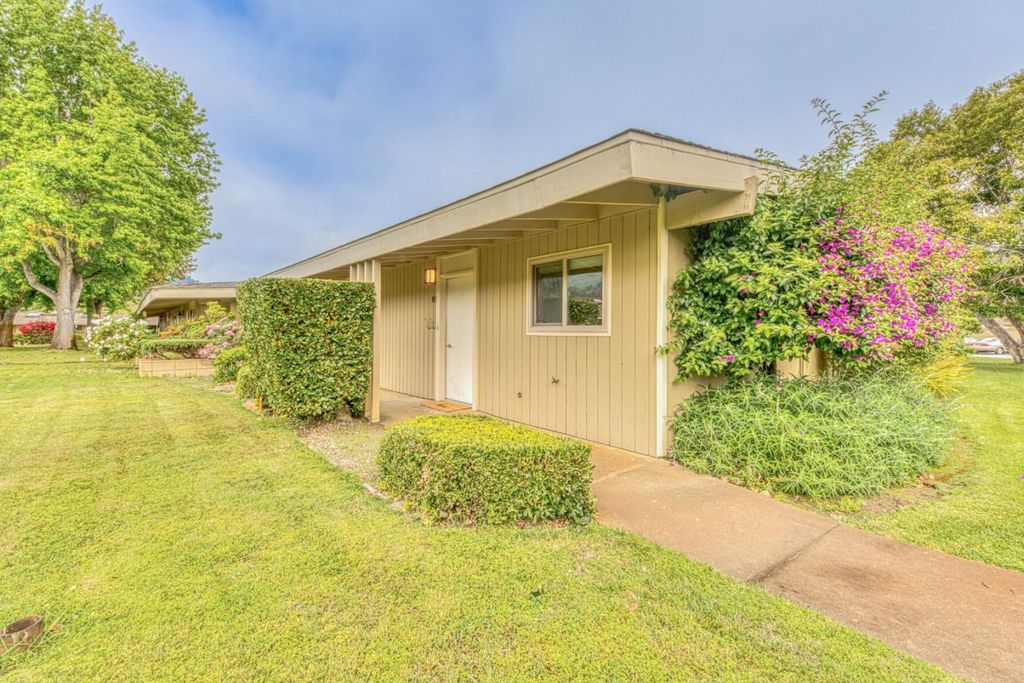 80 Hacienda Carmel, Carmel, CA 93923