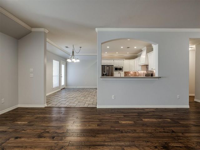 11625 Hackney Lane, Yukon, OK 73099